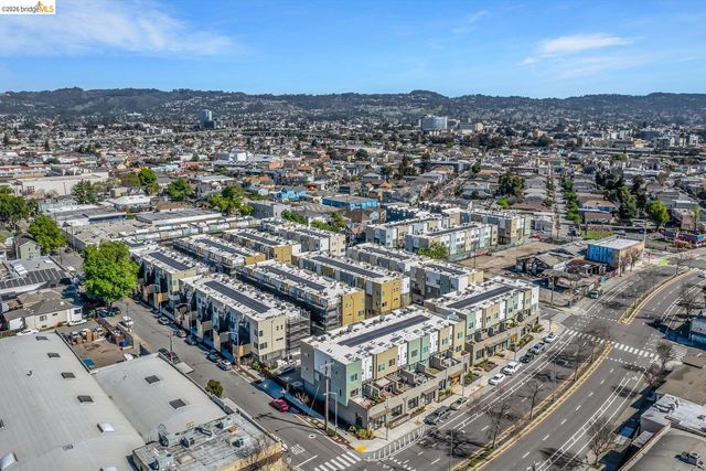 2229 Myrtle ST, Oakland, CA 94607