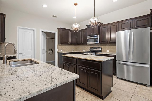 2419 Sweetwater LN, Cedar Park, TX 78613