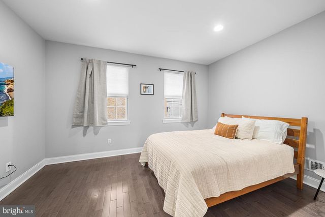 852 N 15TH ST, Philadelphia, PA 19130