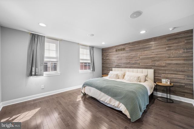 852 N 15TH ST, Philadelphia, PA 19130