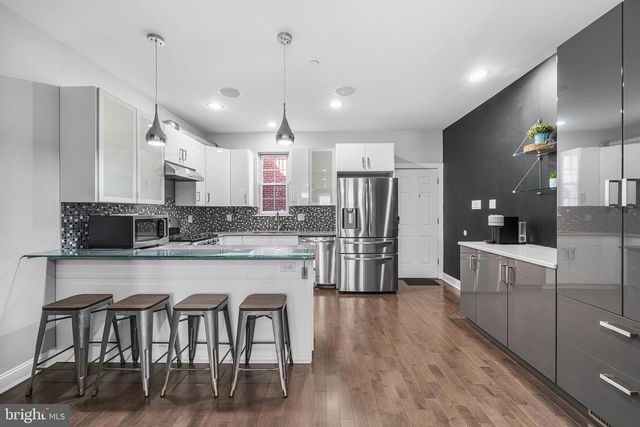 852 N 15TH ST, Philadelphia, PA 19130