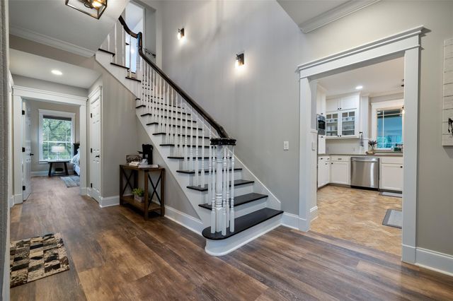 223 Twidwell, Dripping Springs, TX 78620