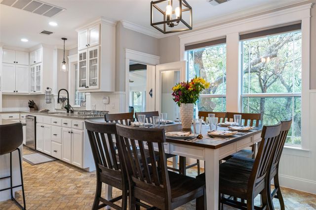 223 Twidwell, Dripping Springs, TX 78620