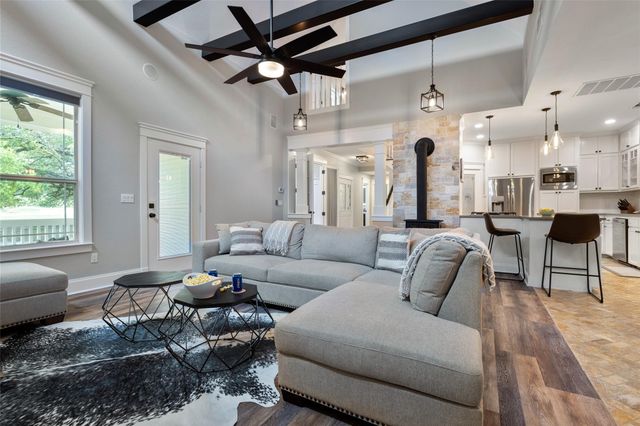 223 Twidwell, Dripping Springs, TX 78620
