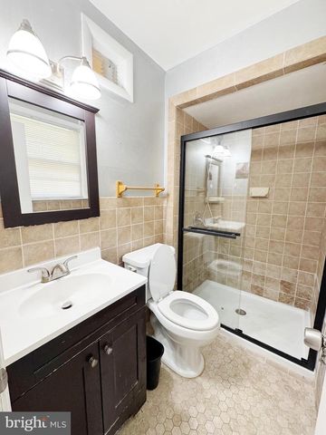 9017 SAINT ANDREWS PL, College Park, MD 20740