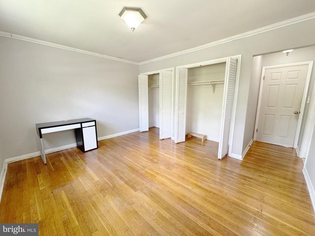 9017 SAINT ANDREWS PL, College Park, MD 20740