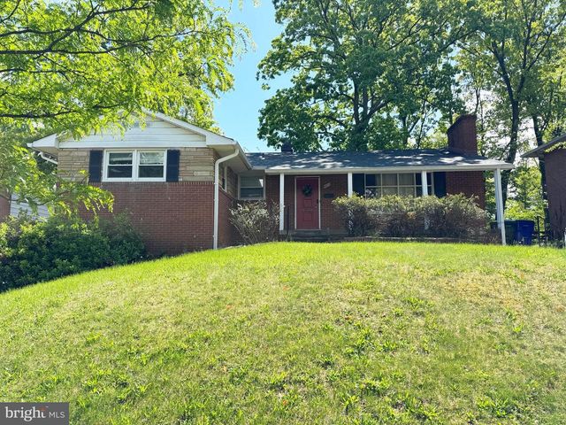 9017 SAINT ANDREWS PL, College Park, MD 20740