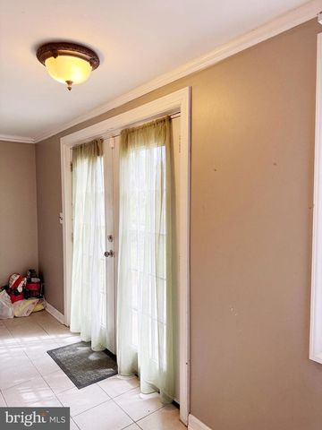 9017 SAINT ANDREWS PL, College Park, MD 20740