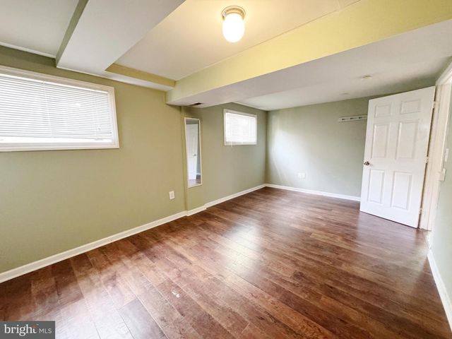 9017 SAINT ANDREWS PL, College Park, MD 20740