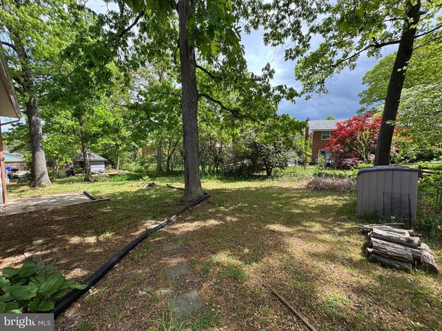 9017 SAINT ANDREWS PL, College Park, MD 20740