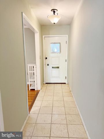 9017 SAINT ANDREWS PL, College Park, MD 20740