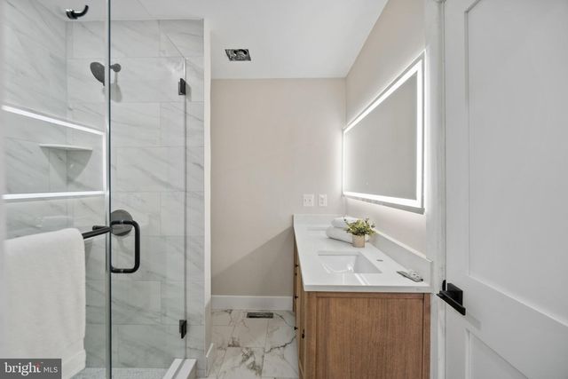 3921 ROLAND AVE, Baltimore, MD 21211