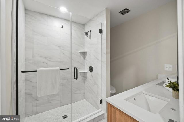 3921 ROLAND AVE, Baltimore, MD 21211