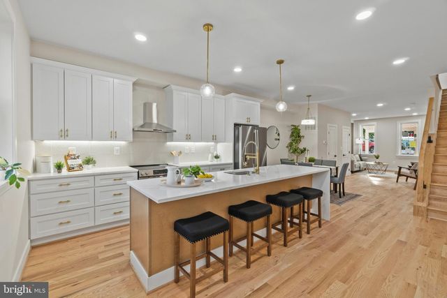 3921 ROLAND AVE, Baltimore, MD 21211