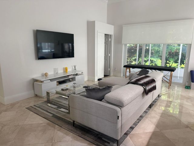 7684 DOUBLETON Drive, Delray Beach, FL 33446
