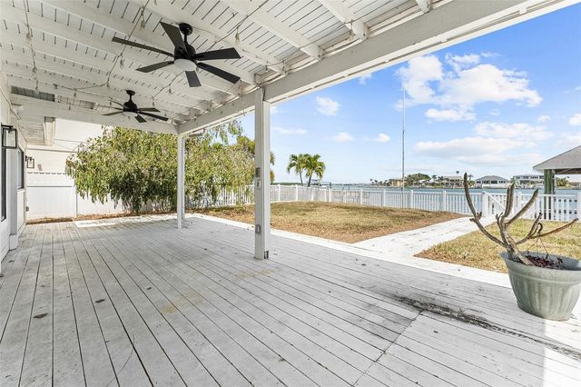845 BAY ESPLANADE, Clearwater Beach, FL 33767
