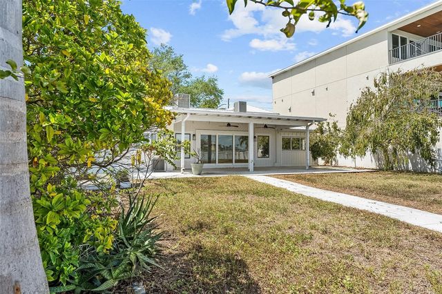 845 BAY ESPLANADE, Clearwater Beach, FL 33767