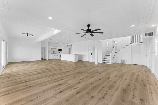 845 BAY ESPLANADE, Clearwater Beach, FL 33767