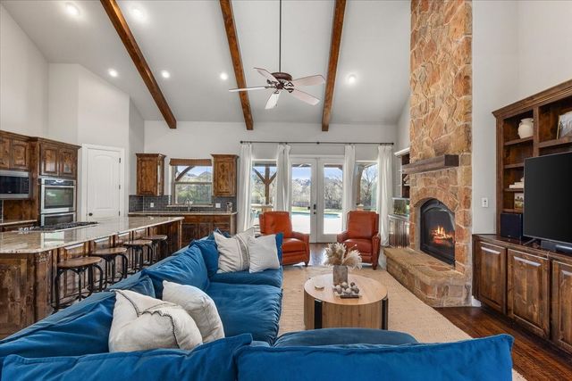 7817 Bella Flora Drive, Fort Worth, TX 76126