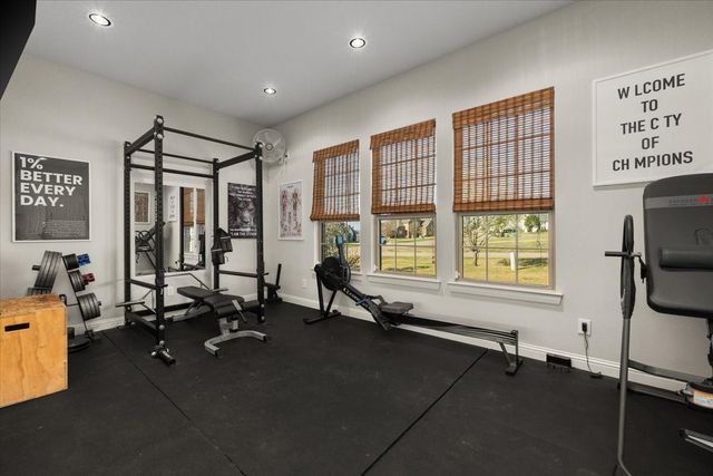 7817 Bella Flora Drive, Fort Worth, TX 76126