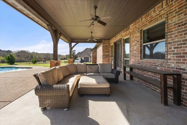 7817 Bella Flora Drive, Fort Worth, TX 76126