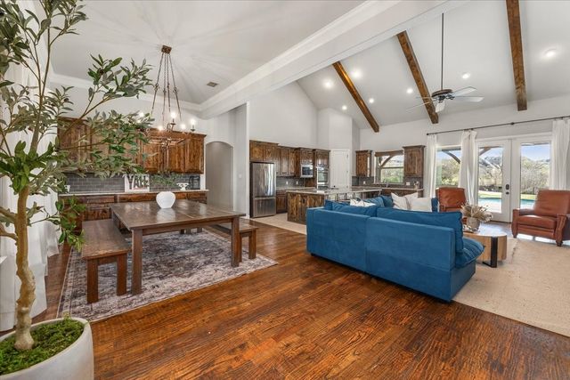 7817 Bella Flora Drive, Fort Worth, TX 76126