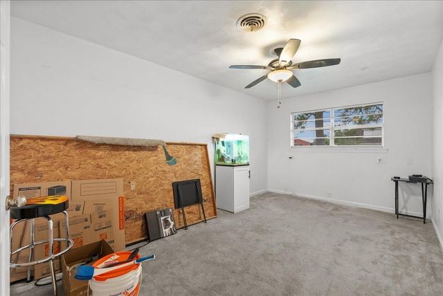 15918 Spinks Road, Alvin, TX 77511