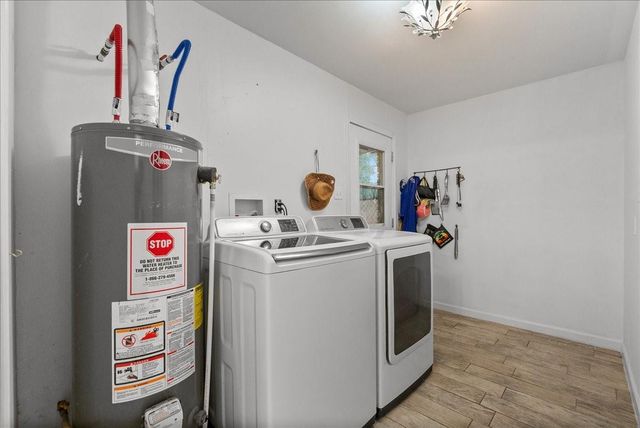 15918 Spinks Road, Alvin, TX 77511