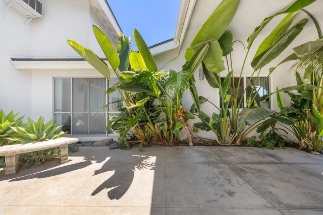 5996 BOUNTY STREET, San Diego, CA 92120