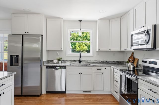 1116 Warwick Park Rd, Henrico, VA 23231