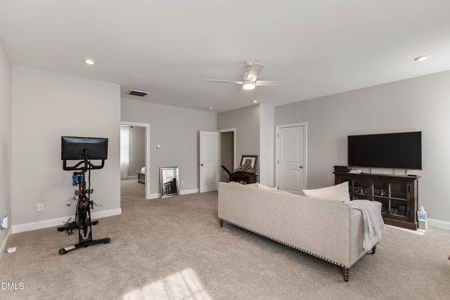 1740 Deacon Falls Way, Wendell, NC 27591