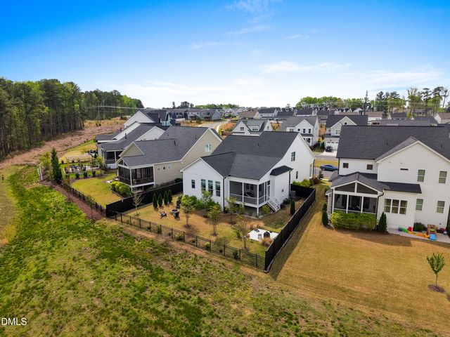 1740 Deacon Falls Way, Wendell, NC 27591