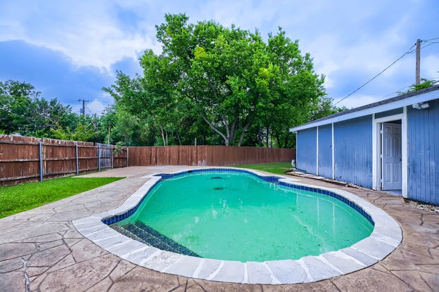 4005 Tynes Drive, Garland, TX 75042