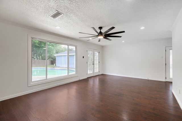 4005 Tynes Drive, Garland, TX 75042