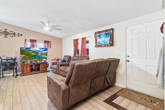 1638 Calavo Road 34, Fallbrook, CA 92028