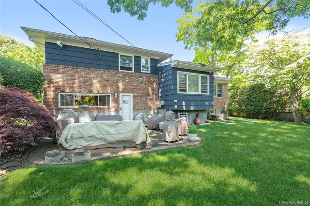 128 Atkinson Road, Rockville Centre, NY 11570