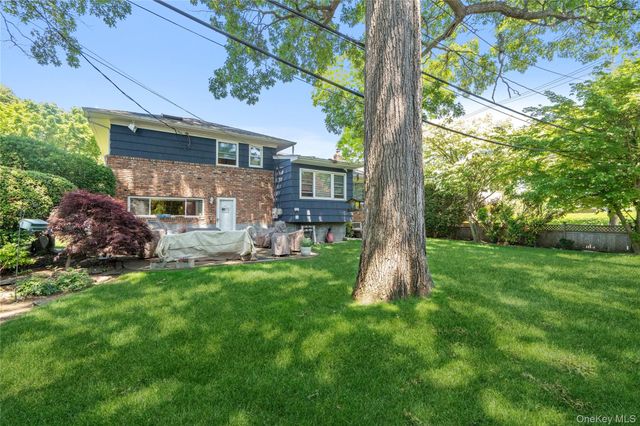 128 Atkinson Road, Rockville Centre, NY 11570