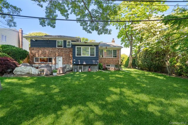 128 Atkinson Road, Rockville Centre, NY 11570