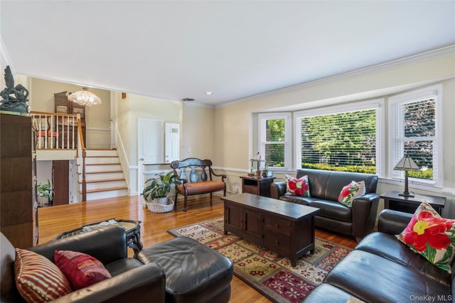 128 Atkinson Road, Rockville Centre, NY 11570