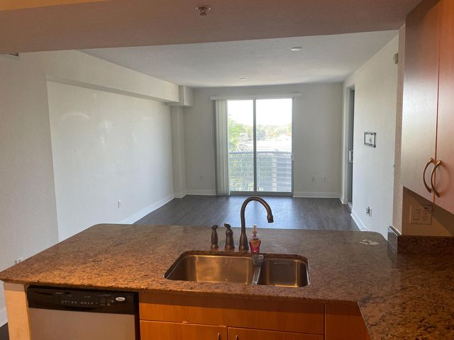 1830 Radius Drive 307, Hollywood, FL 33020