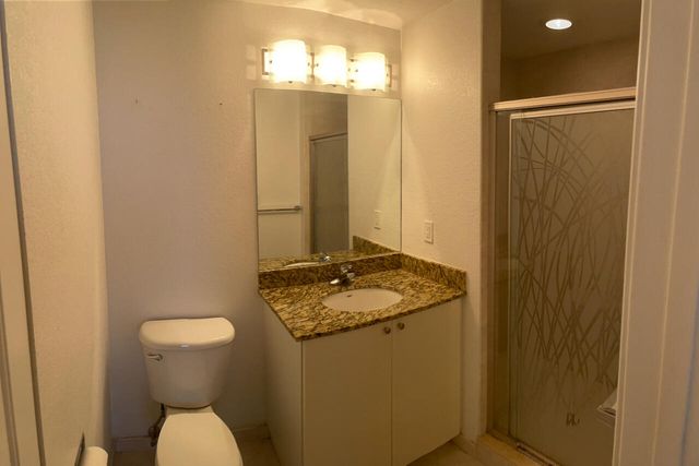 1830 Radius Drive 307, Hollywood, FL 33020