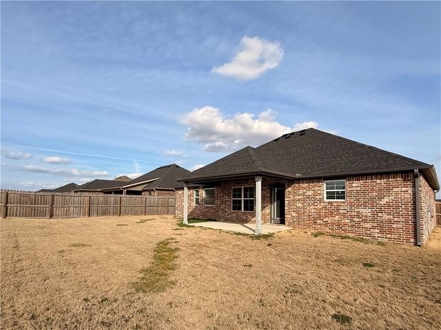 941 Madden Street, Tontitown, AR 72762