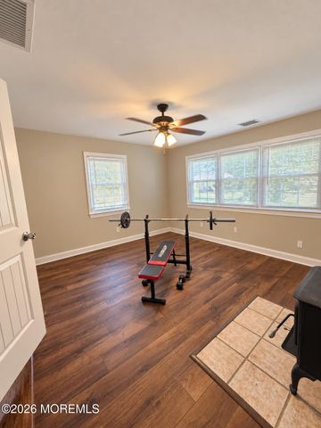 122 Oakwood Place, Forked River, NJ 08731