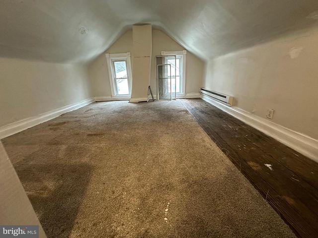 25 WOODLAND AVE, Coatesville, PA 19320