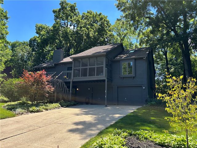 6411 Shadow Lake Trail, Centerville, OH 45459