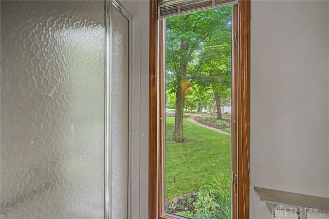 6411 Shadow Lake Trail, Centerville, OH 45459