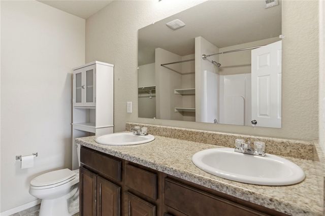 7964 Bridgegate Avenue, Springdale, AR 72762