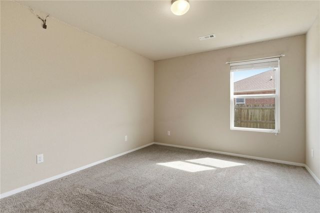 7964 Bridgegate Avenue, Springdale, AR 72762