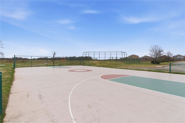 7964 Bridgegate Avenue, Springdale, AR 72762