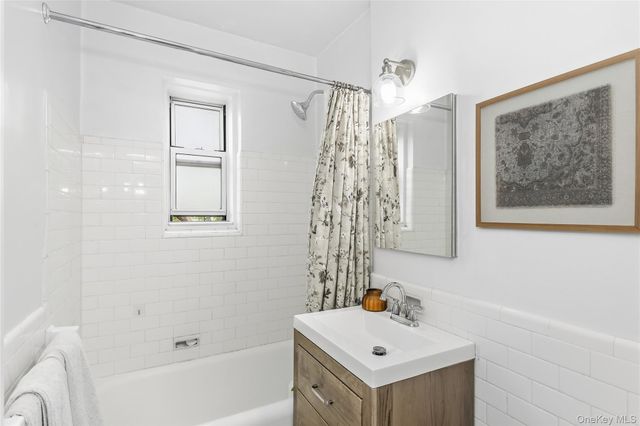 51-10 30 Avenue 4, Woodside, NY 11377